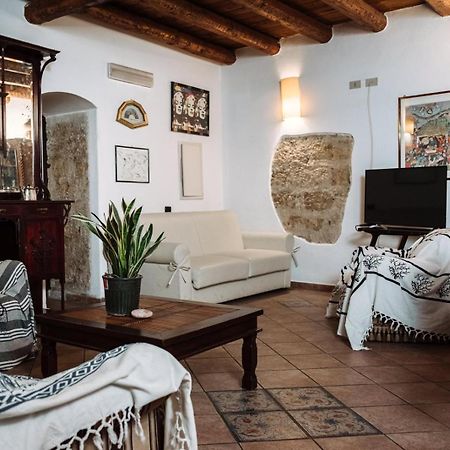 Filippo'S Holiday House Hotel Palermo Bagian luar foto