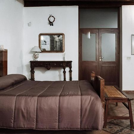 Filippo'S Holiday House Hotel Palermo Bagian luar foto
